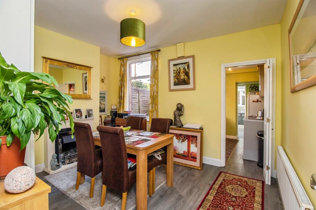 House in Worcester, Worcestershire - View 5