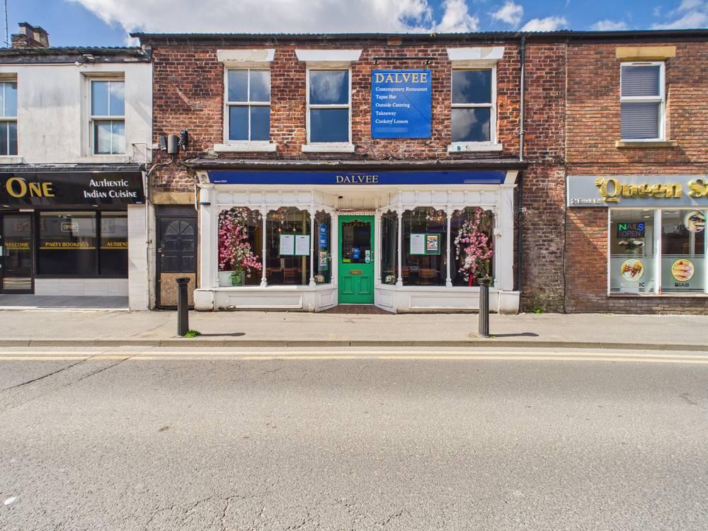 Main image of property: 17 Breck Road, Poulton, FY6 7AA