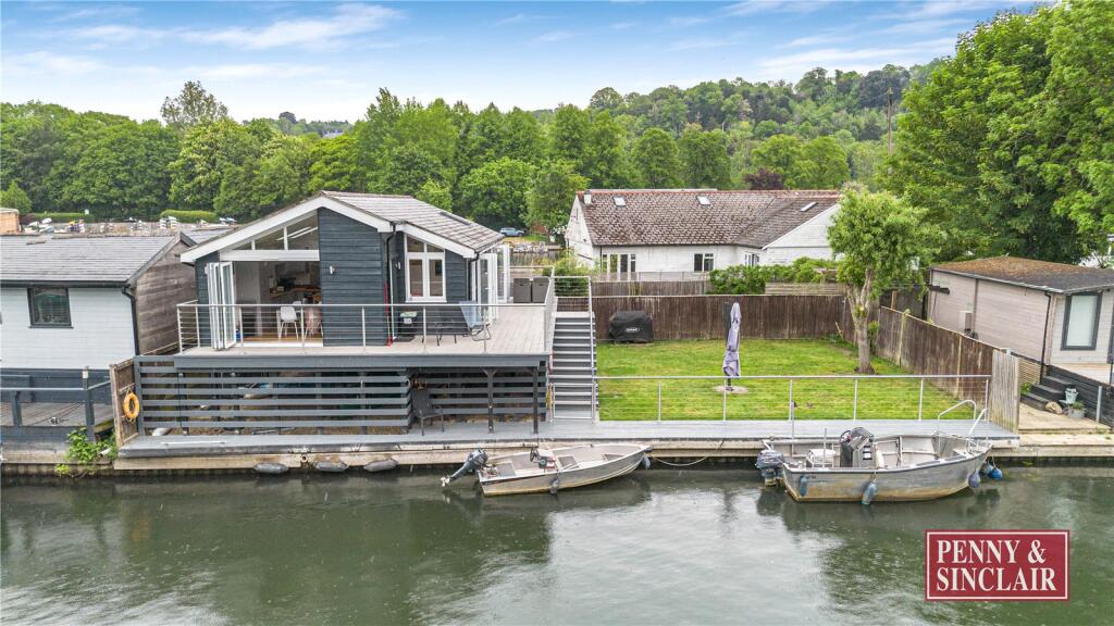 Main image of property: Rod Eyot Island, RG9 3JD