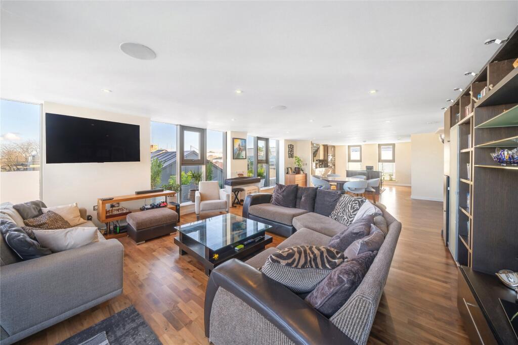 Main image of property: Dungannon House, London, SW6