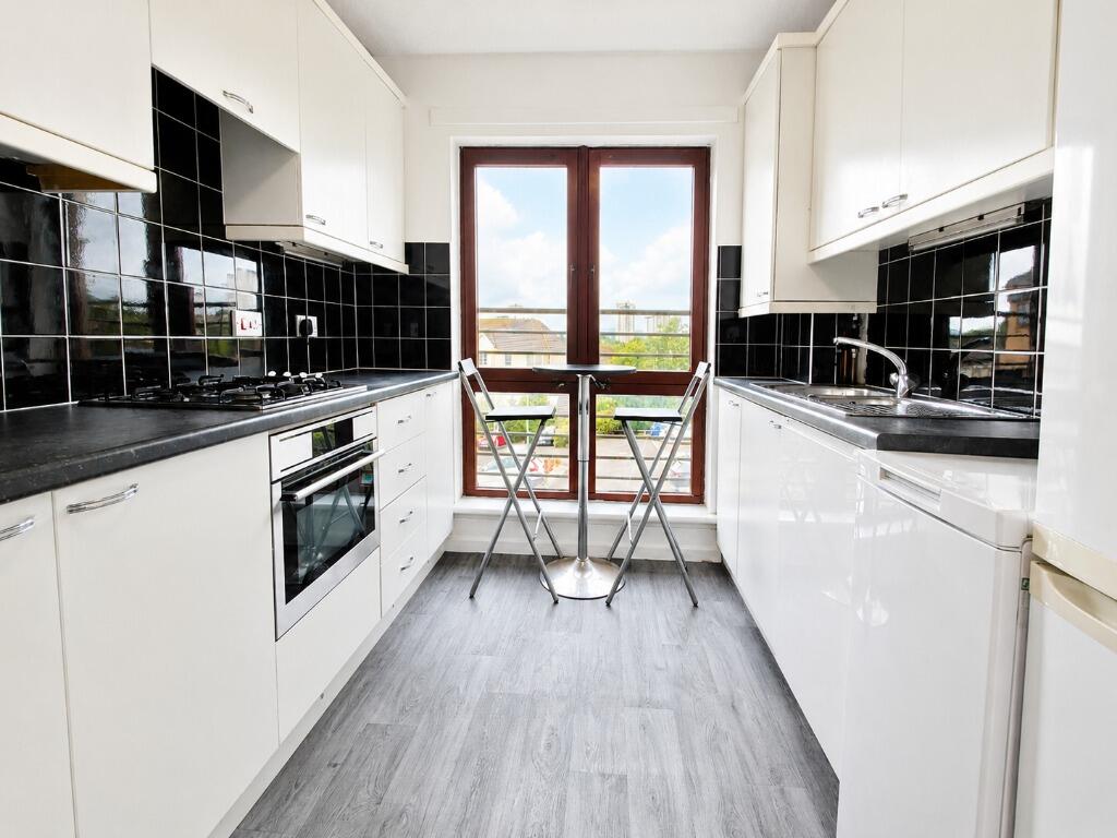 Knightswood Court, Knightswood, Glasgow, G13 2XN photo 4