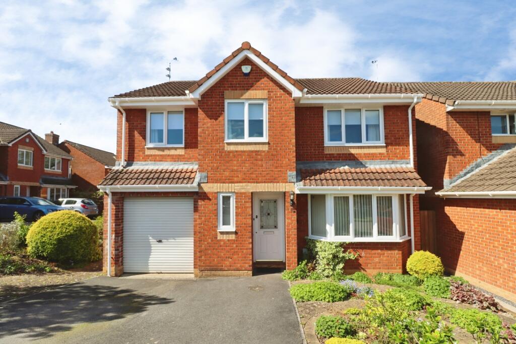 Main image of property: Langley Mow, Emersons Green, Bristol, BS16