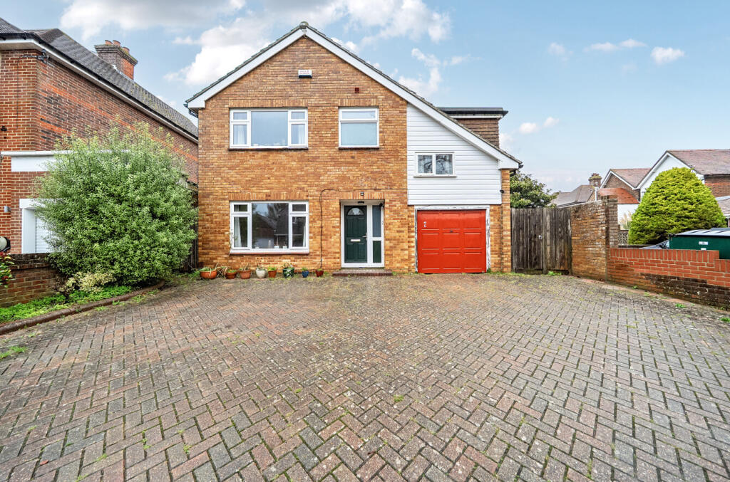 Main image of property: Bacon Lane, Hayling Island, Hampshire, PO11