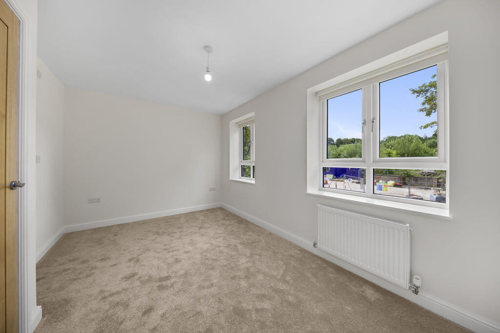 House in Chesterfield, Derbyshire - View 5