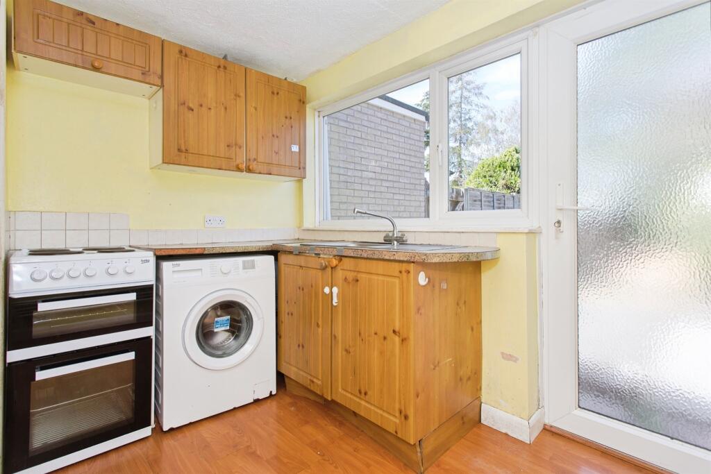 House in West Suffolk, Newmarket - More