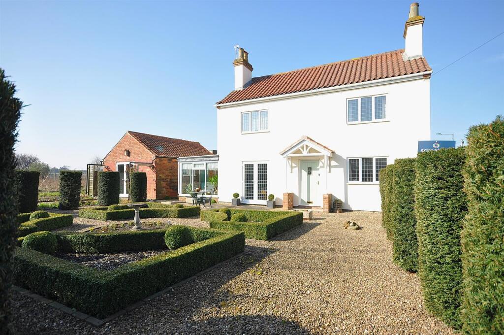 Main image of property: Main Street, Hatfield Woodhouse, Doncaster, DN7