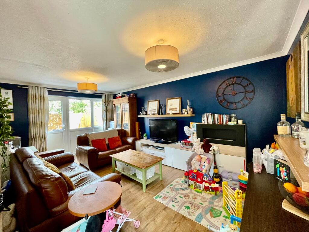 Pinders Croft , Greenleys, Milton Keynes, MK12 photo 3