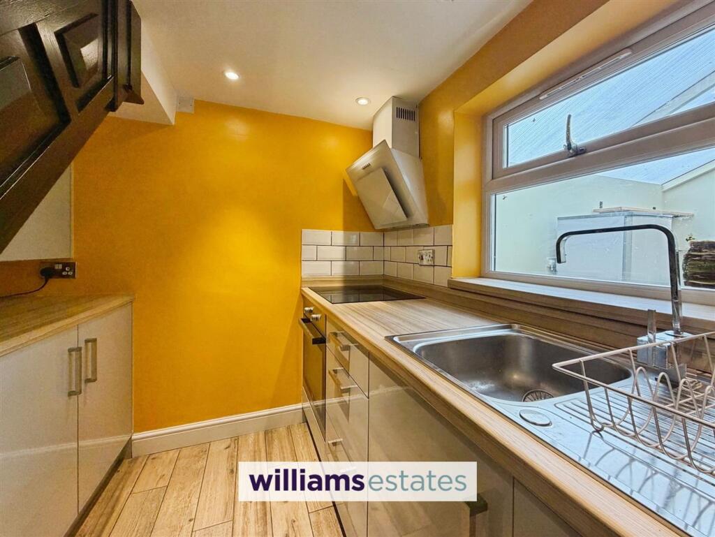 House in Llandudno - View 5
