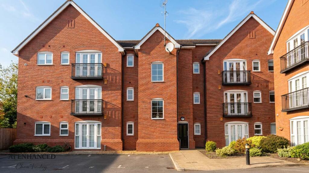 Apartment in Sefton, Liverpool City Region - View 4