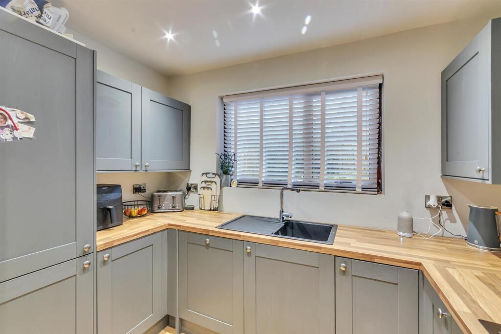 Woodlands Grove, Froncysyllte photo 3