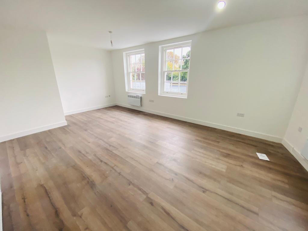 377 Botwell Lane,  Hayes, UB3 photo 5