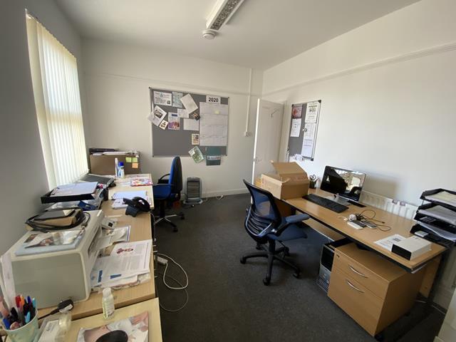 Photo 13
