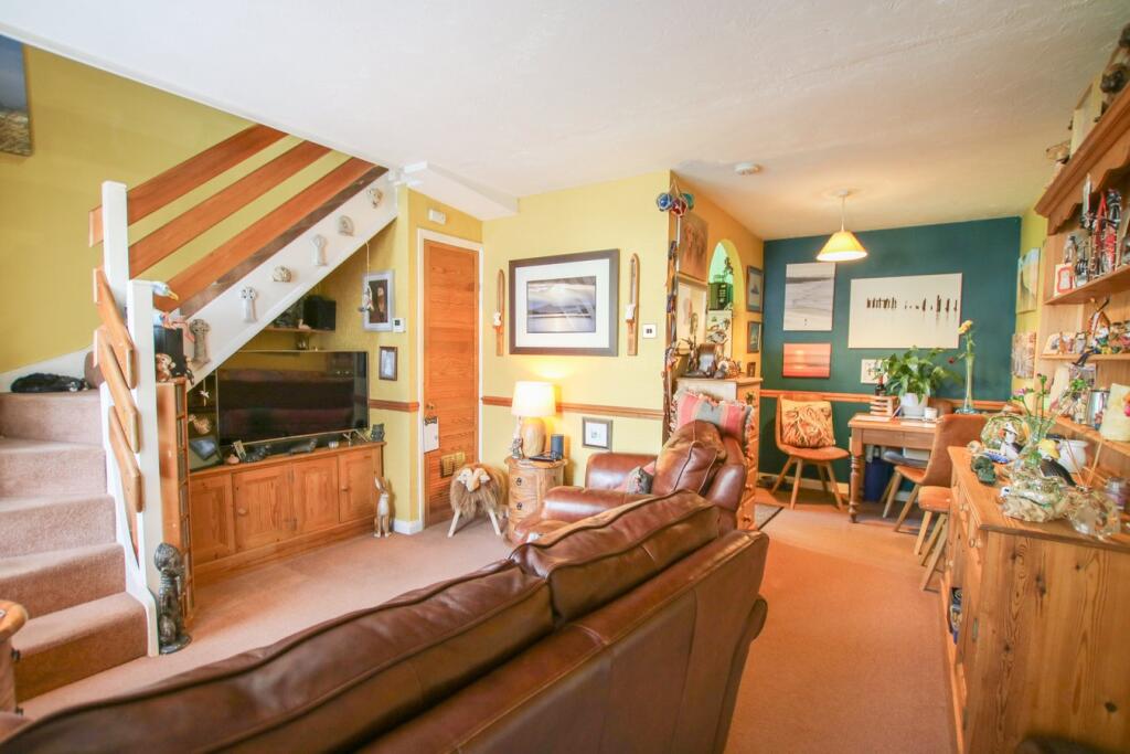 House in Reading, Lower Earley, Earley - View 4