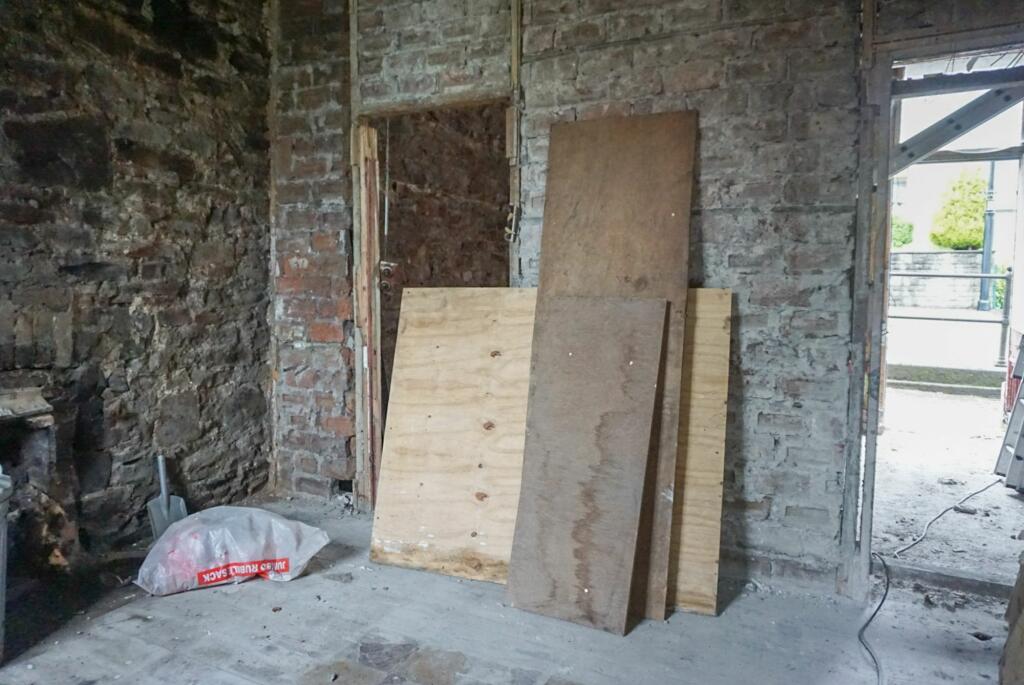 Wern Road, Ystalyfera, SA9 photo 2