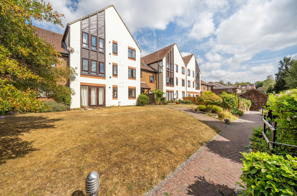 Main image of property: Haslemere, Surrey, GU27