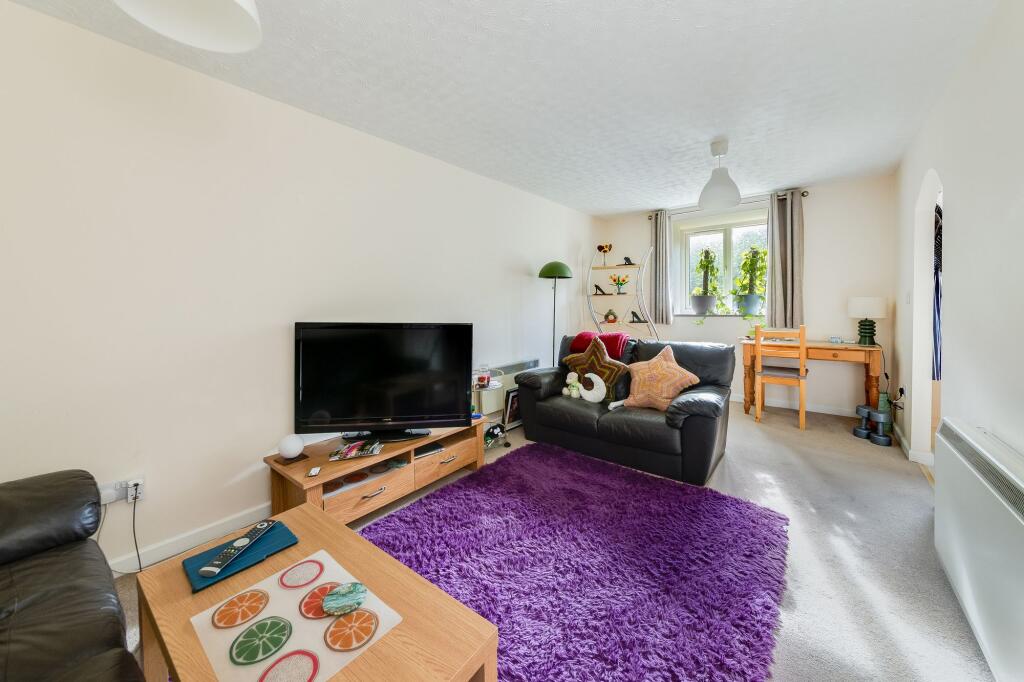 Apartment in Vale of White Horse, Long Furlong, Abingdon on Thames - View 3