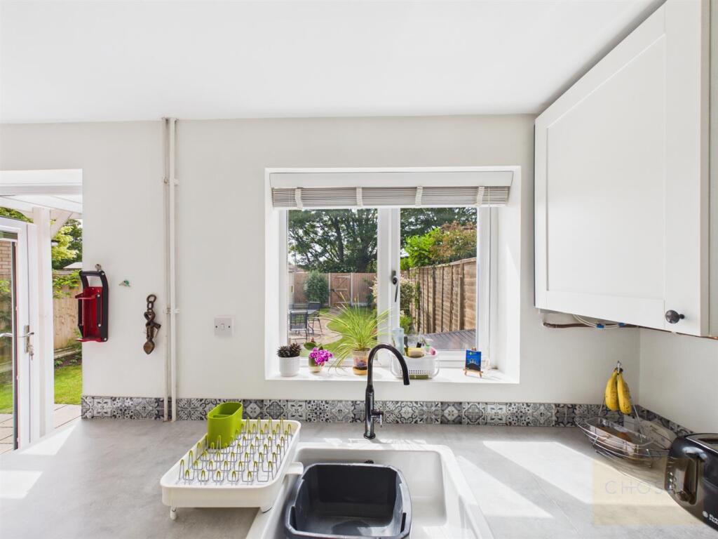 House in Gloucester, Longlevens - View 4