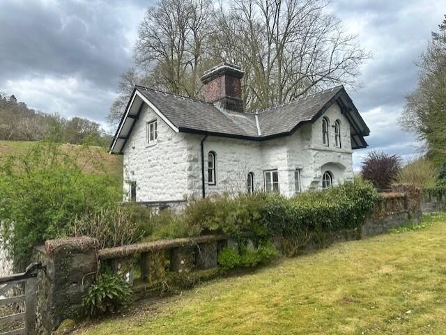 Main image of property: LL40