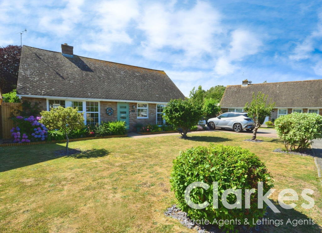 Main image of property: Castlereagh Green, Bognor Regis, PO22 8HU