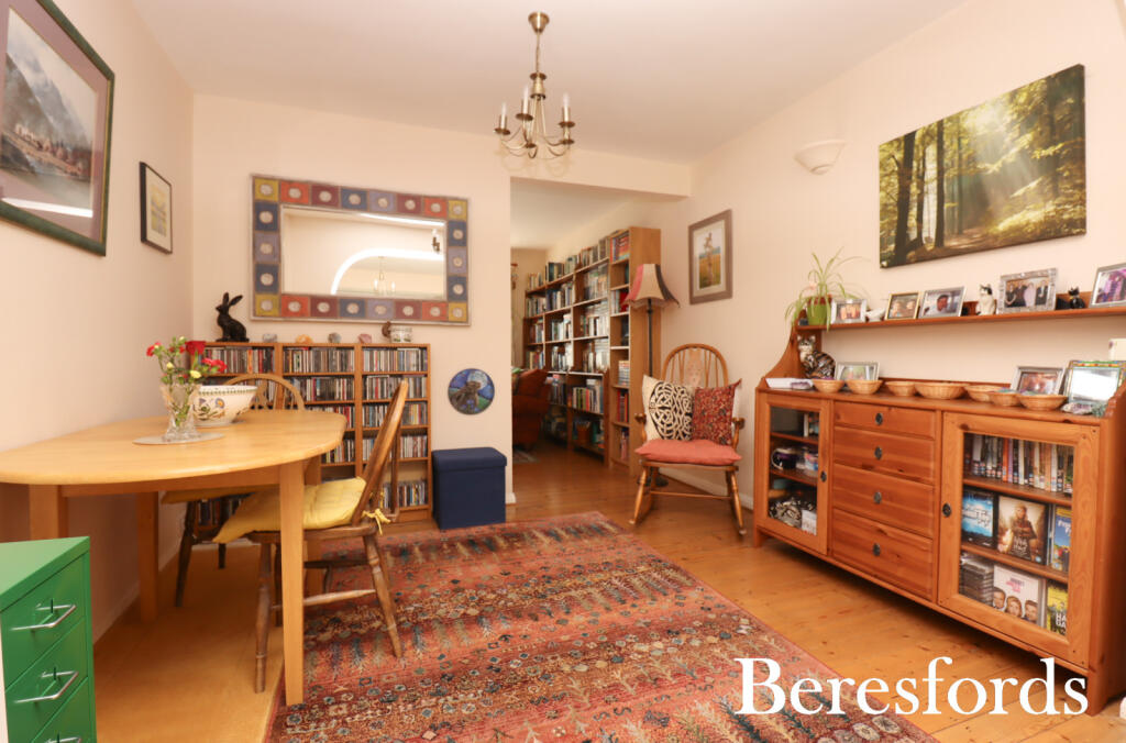 Heron Way, Upminster, RM14 photo 4