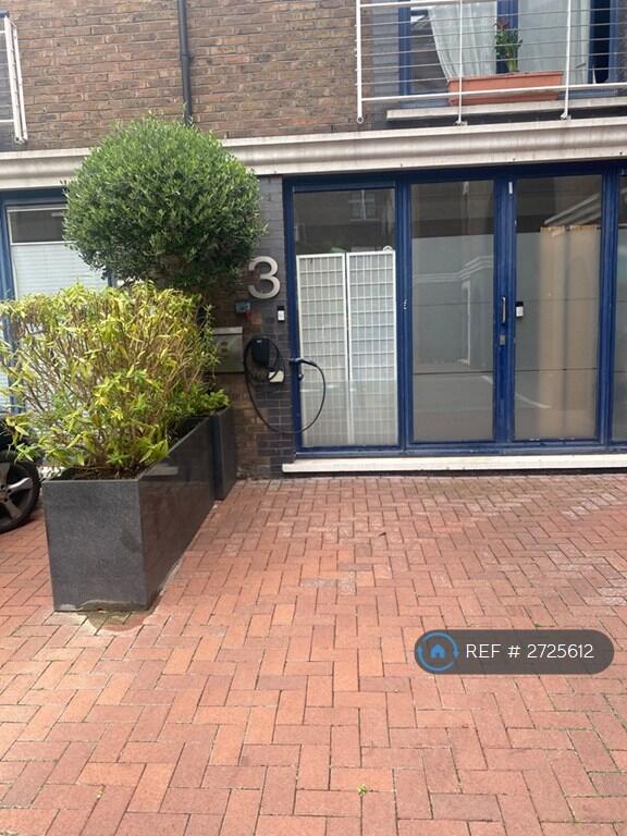 Main image of property: Plantation Wharf, London, SW11