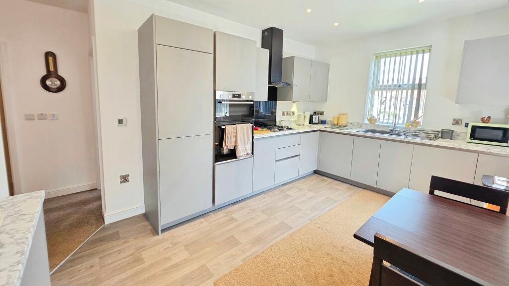 Barnatt Way, Heckington, NG34 - View 2