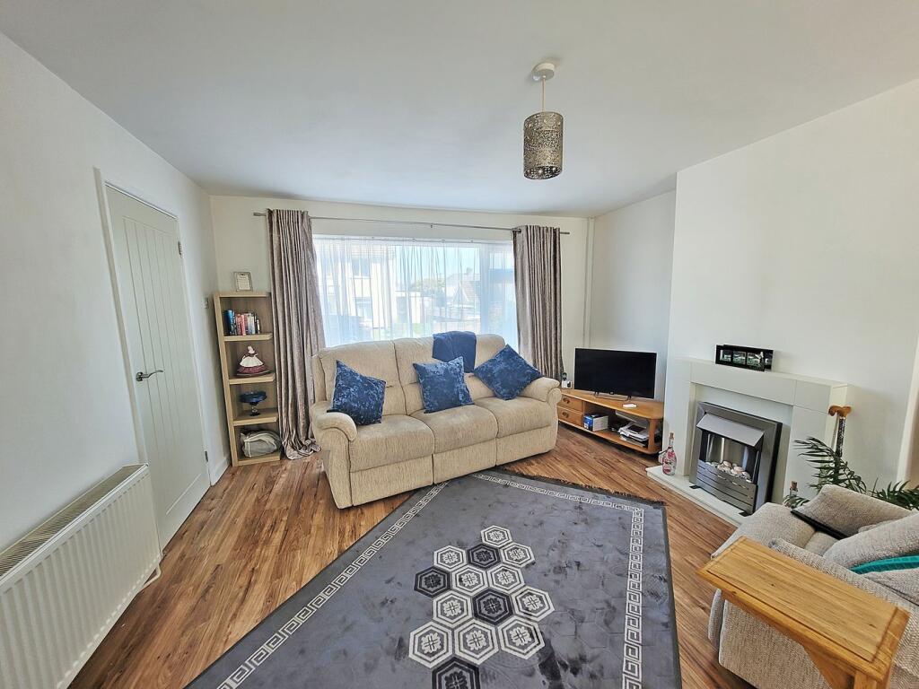 Lougher Place, St Athan, Barry, CF62 photo 4