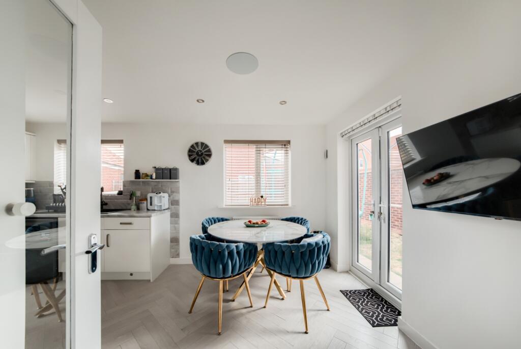 House in Stratford-on-Avon, Wellesbourne CP - View 4