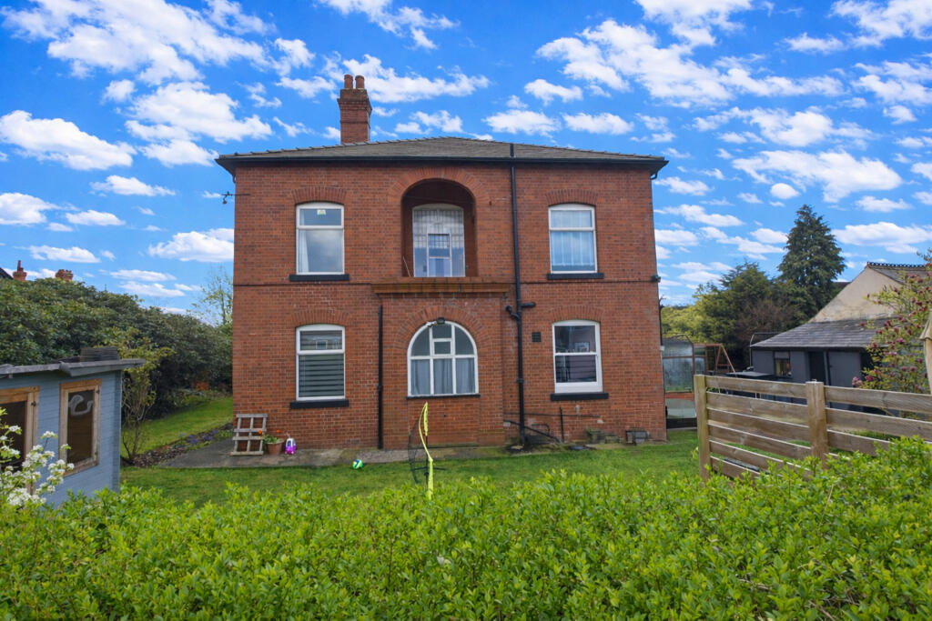 Main image of property: 'Roslyn' Brooklyn Avenue, Flixton, M41