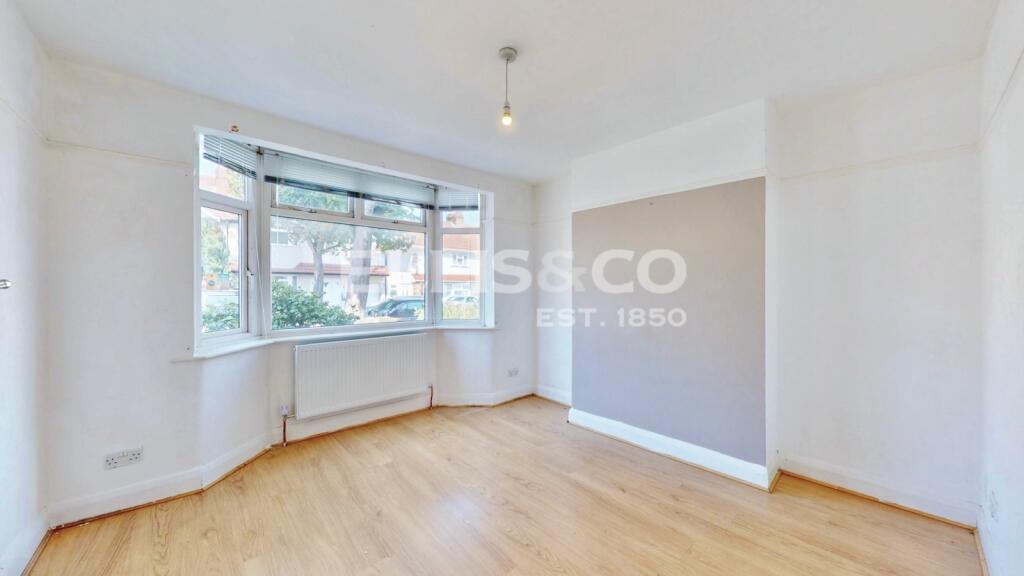 House in London - View 5