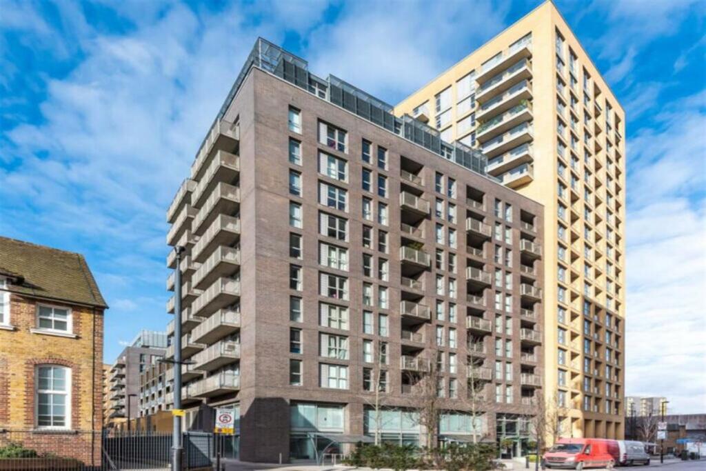 1-bed flat on Roma Corte, Elmira Street, SE13, £350,000