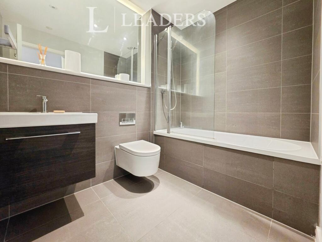 Apartment in Chelmsford - View 4