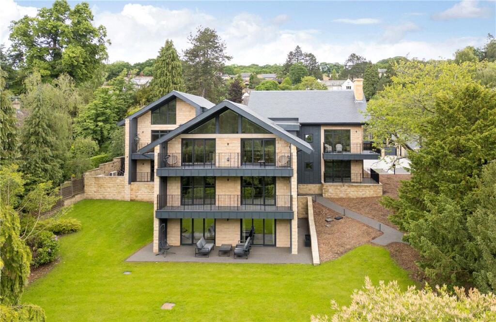 Main image of property: Apartment 1, Robin Hill, Clifford Road, Ilkley, West Yorkshire, LS29