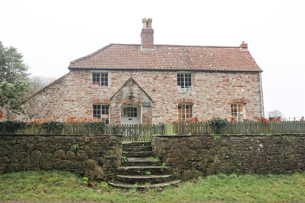 Main image of property: Walton Street, Walton-In-Gordano, Clevedon