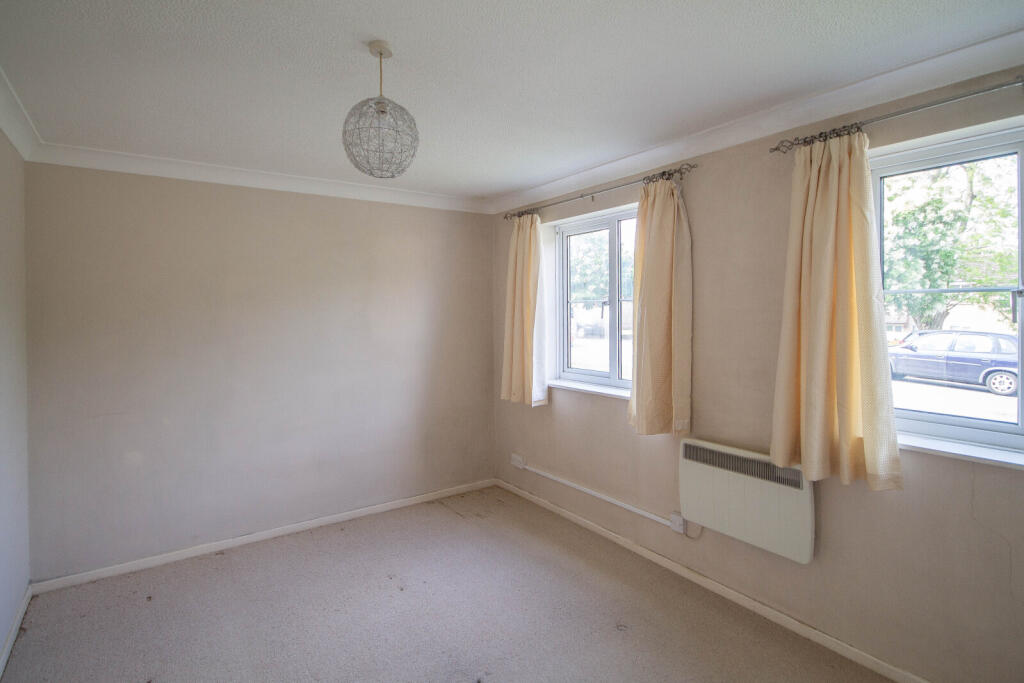 Apartment in Redhill - View 4