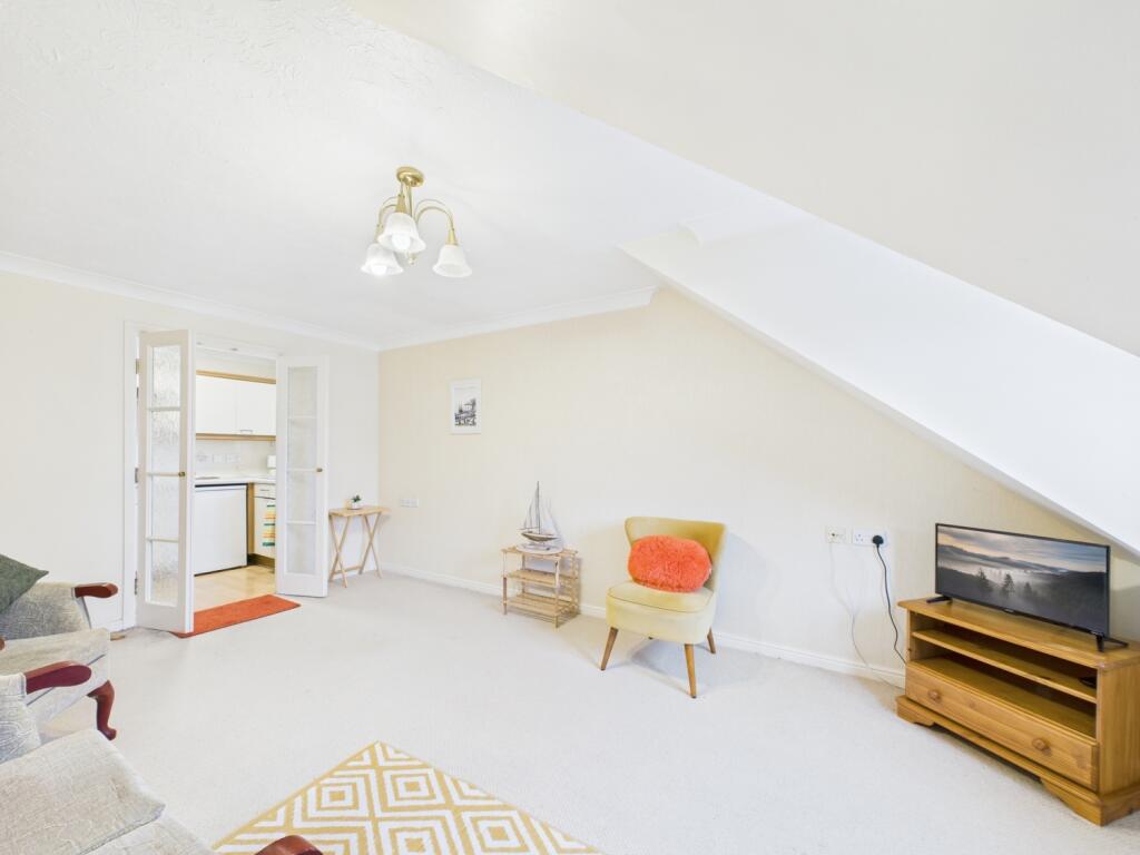 Apartment in Preston - More