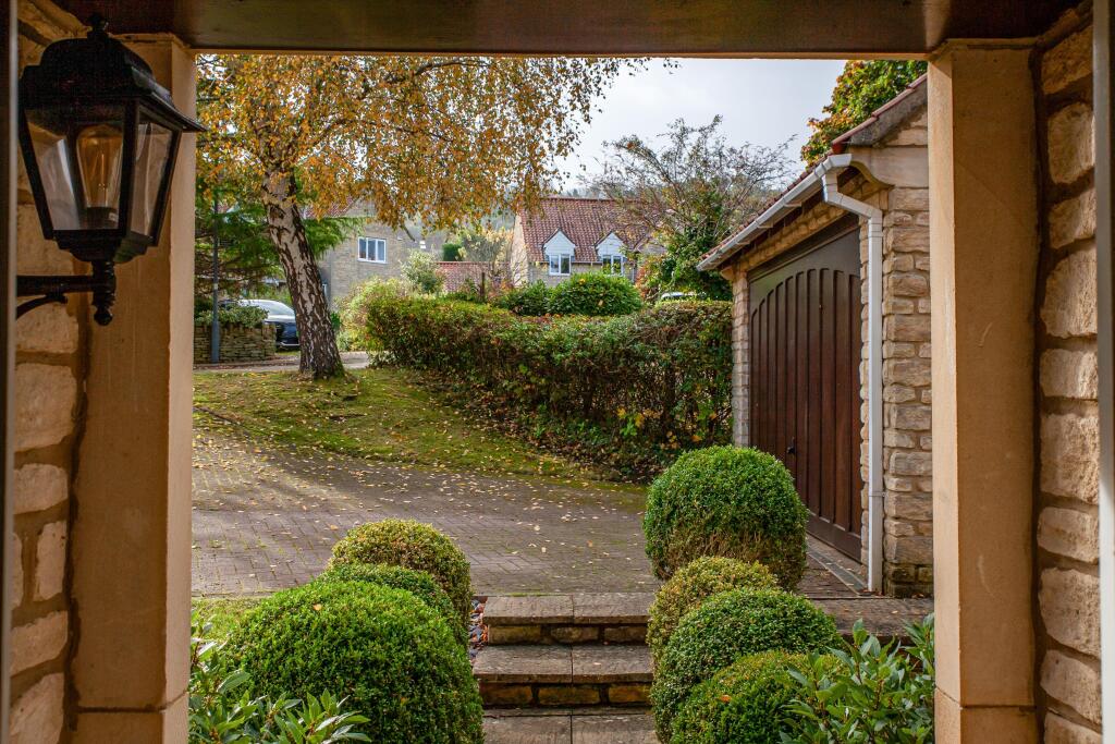 Miller Walk, Bathampton, Bath, Somerset, BA2 photo 3