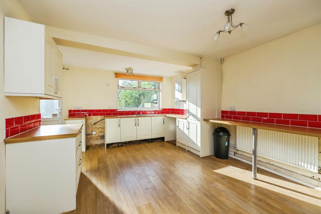 House in Nottingham - View 5