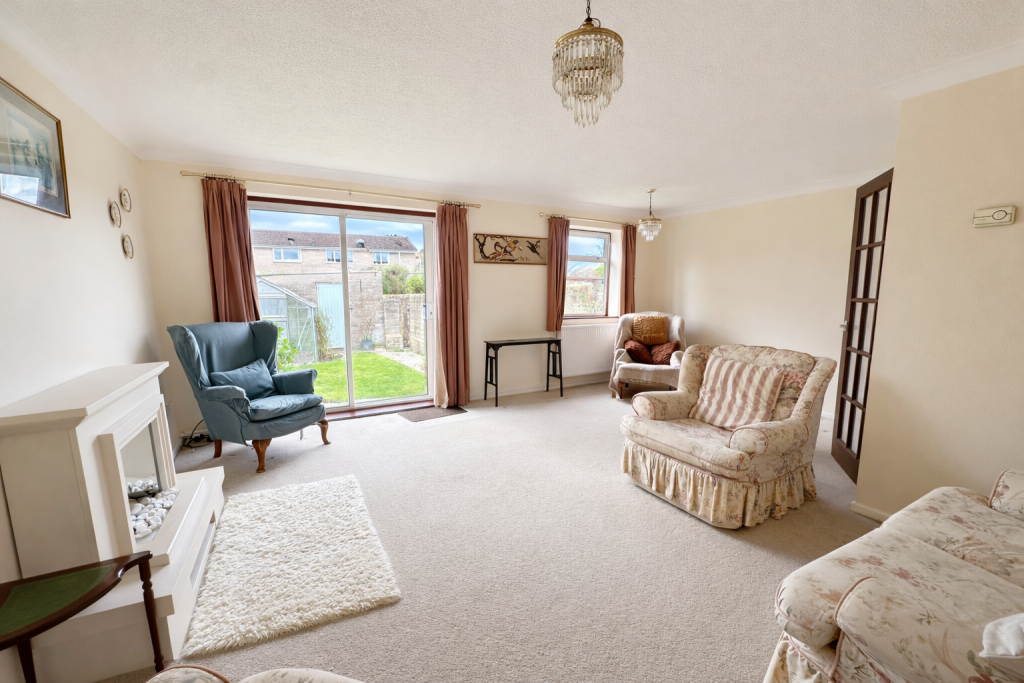 Ivyleaf Road, Somerton photo 3