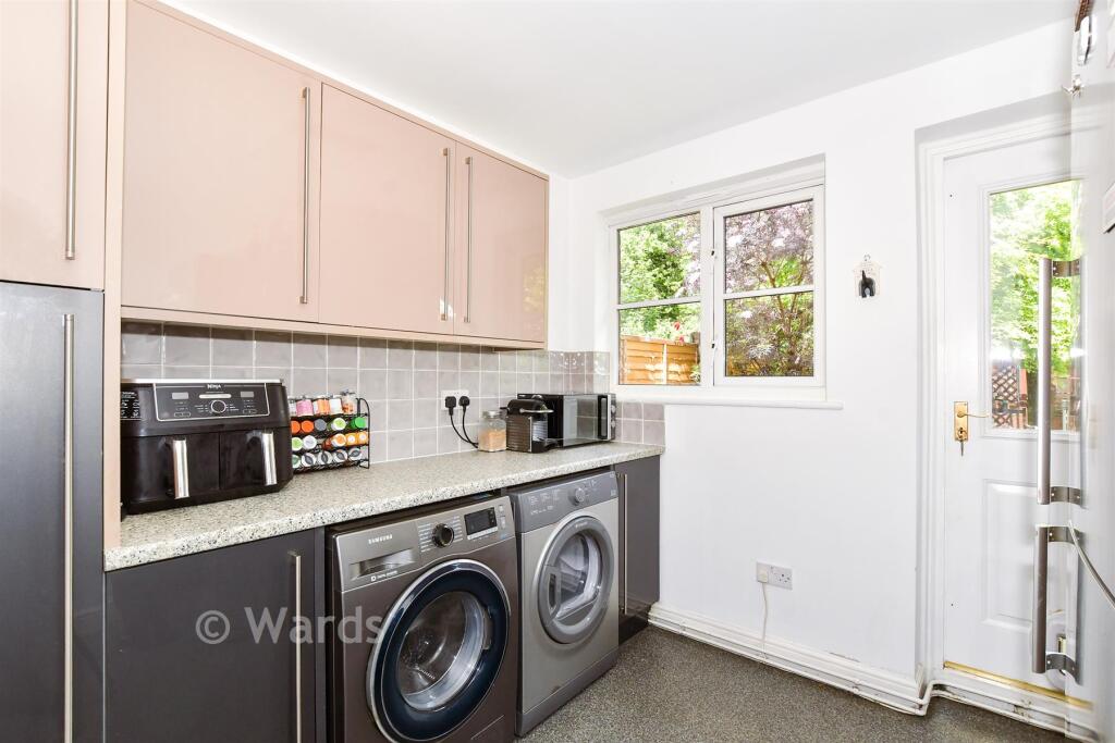 House in Maidstone, Harrietsham - View 5
