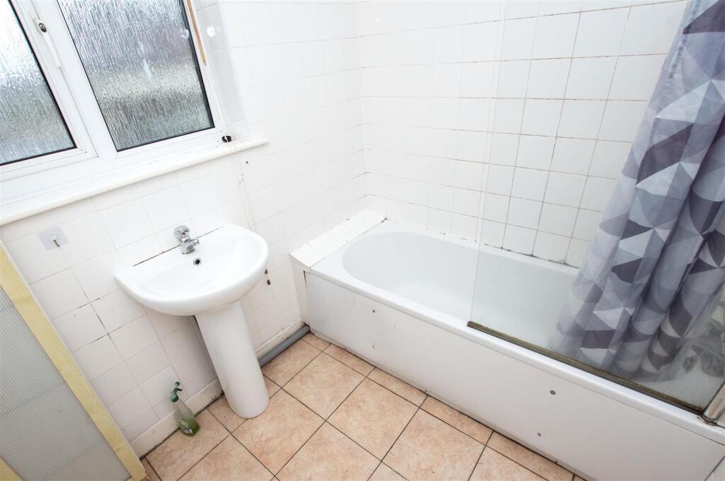 4 bedroom house for rent