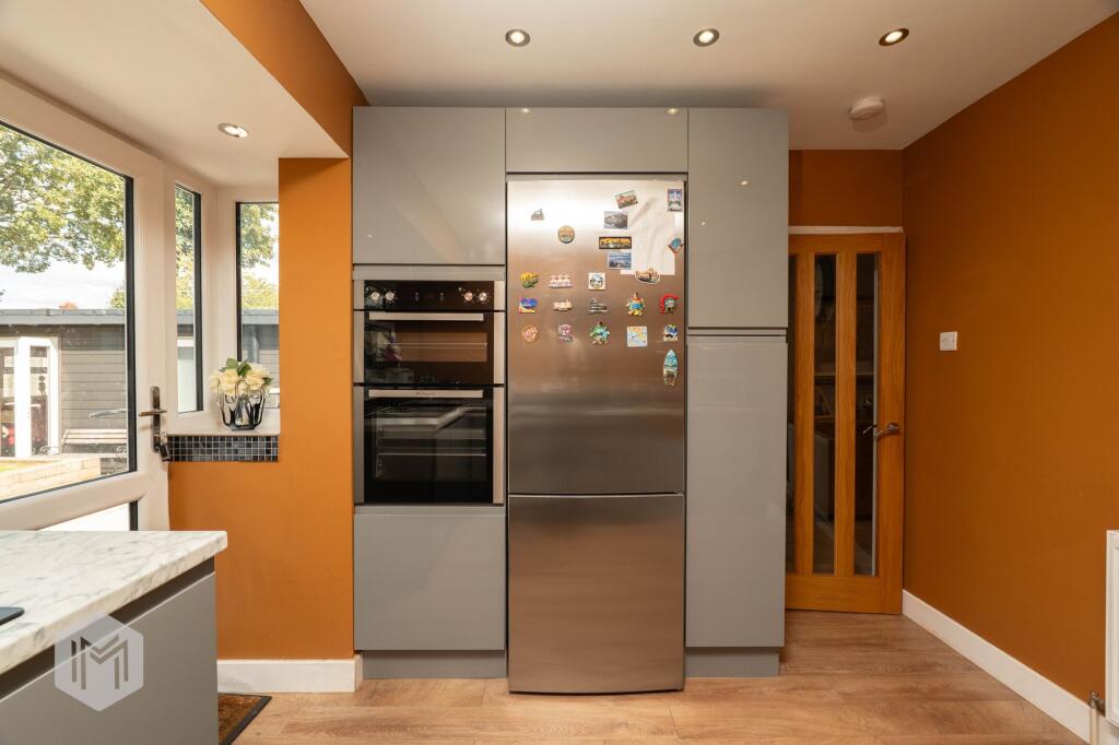 Devon Drive, Bolton, BL2 photo 4