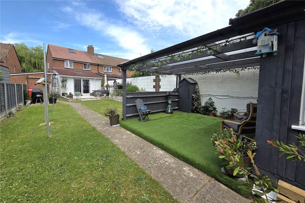 House in Havant, West Leigh - View 2