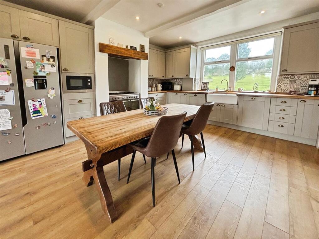 Additional image 3 of Moorwell Place, Bradford, BD2 2EX