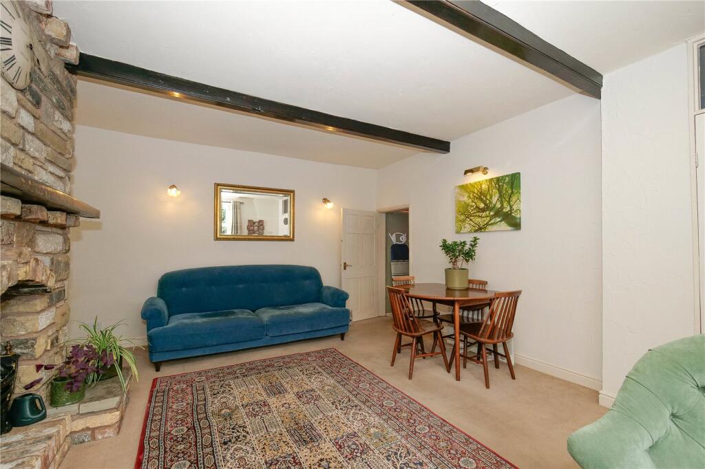House in Bradford, Baildon - View 4