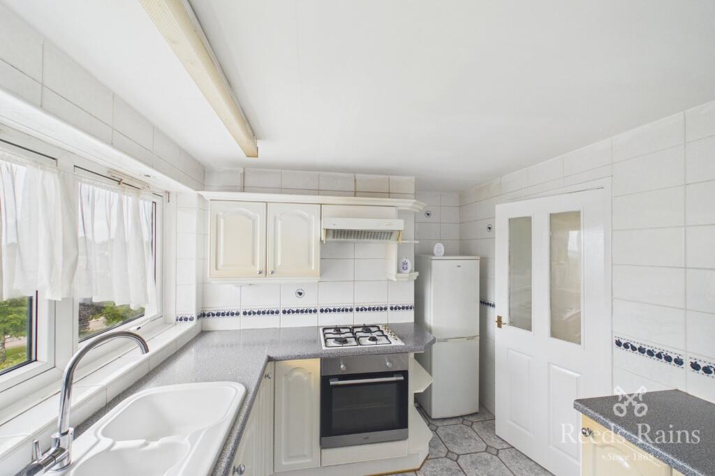 Apartment in Rotherham, South Yorkshire - View 3