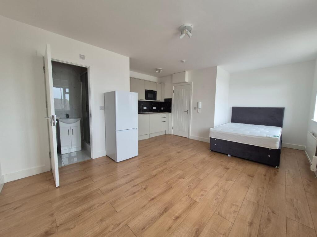 Main image of property: Colney Hatch Lane, N10