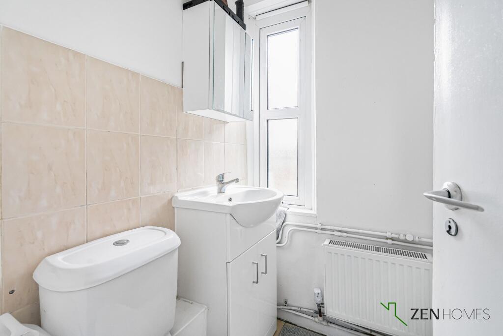 2 bedroom maisonette for rent