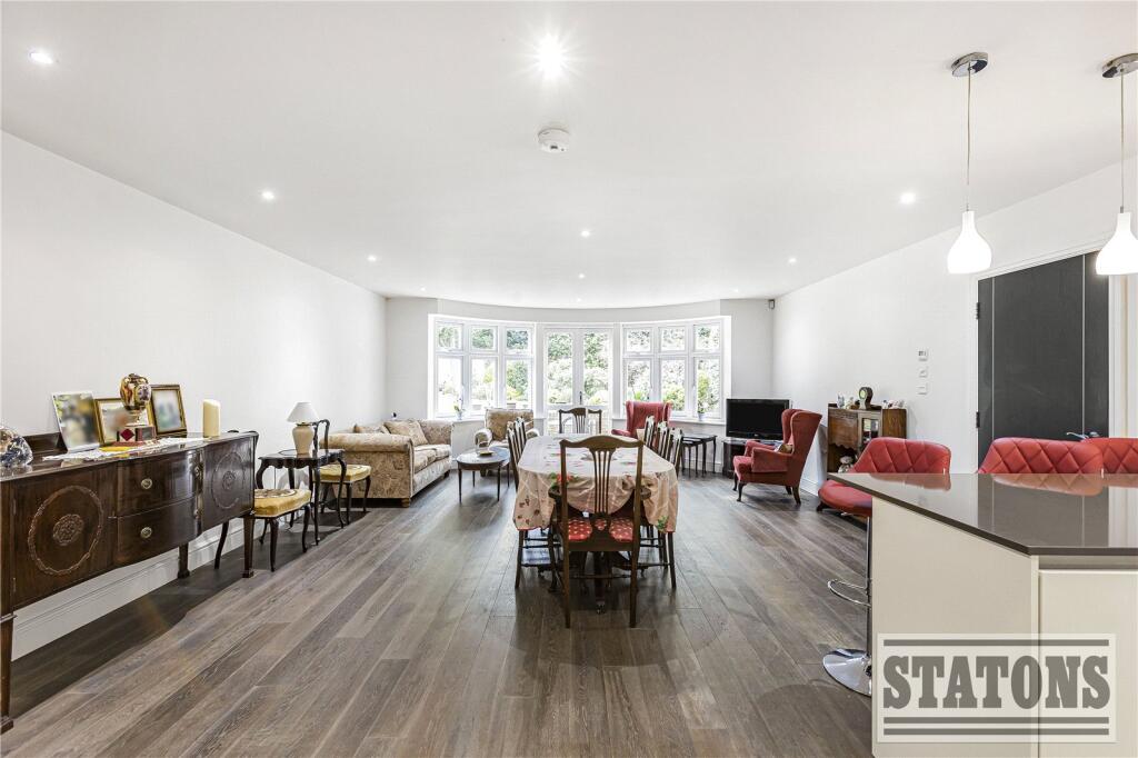 Additional image 3 of Bradmore Way, Brookmans Park, Hertfordshire, AL9