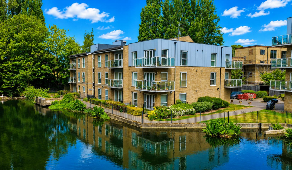 Main image of property: Basildon Court, Nash Mills Wharf, Hemel Hempstead